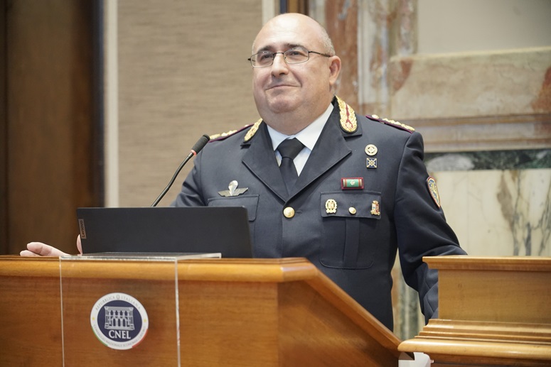 Foto 2 di 7
