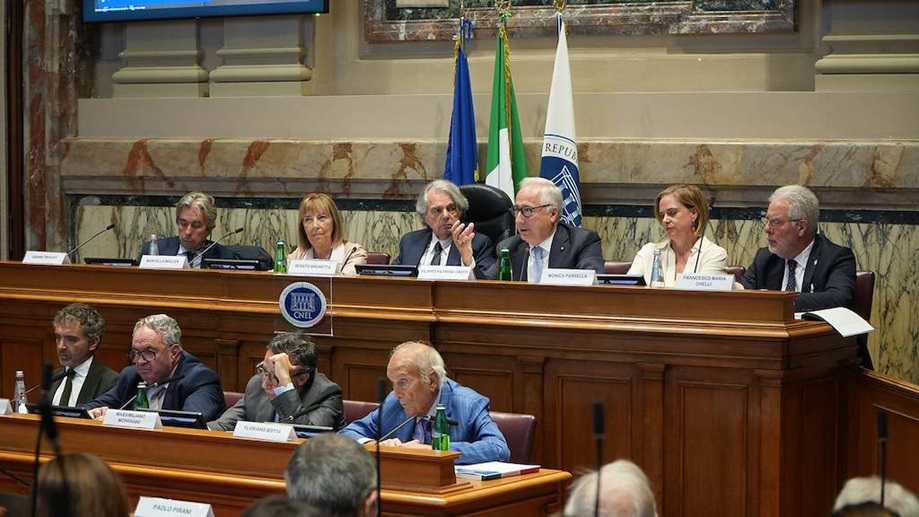 Foto 8 di 8