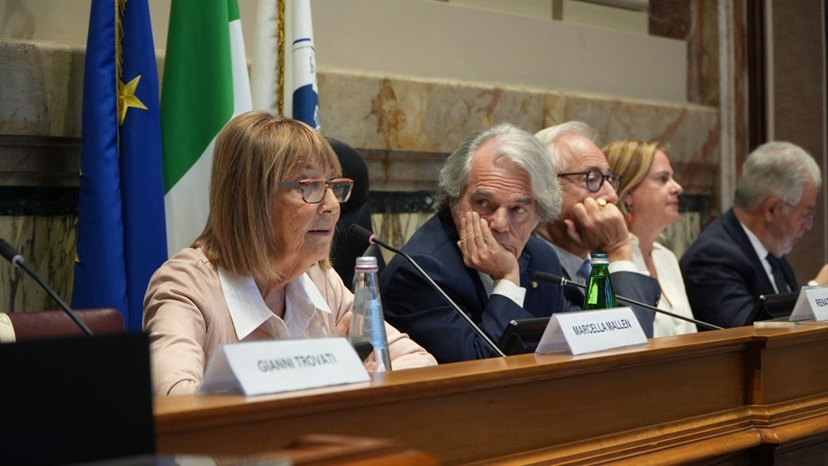 Foto 4 di 5