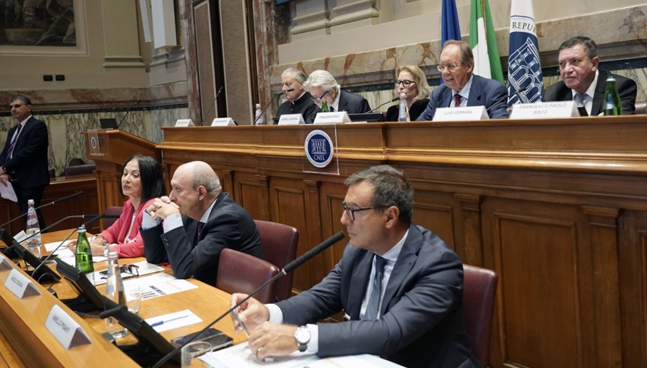 Foto 2 di 2
